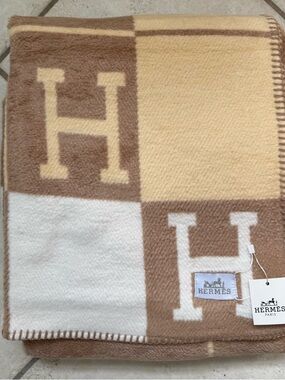 Hermès Avalon Throw Blanket Beige Brown Wool Cashmere